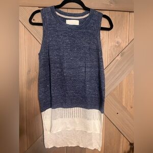 Brochu Walker Navy and Cream 100% Linen Top Size Small